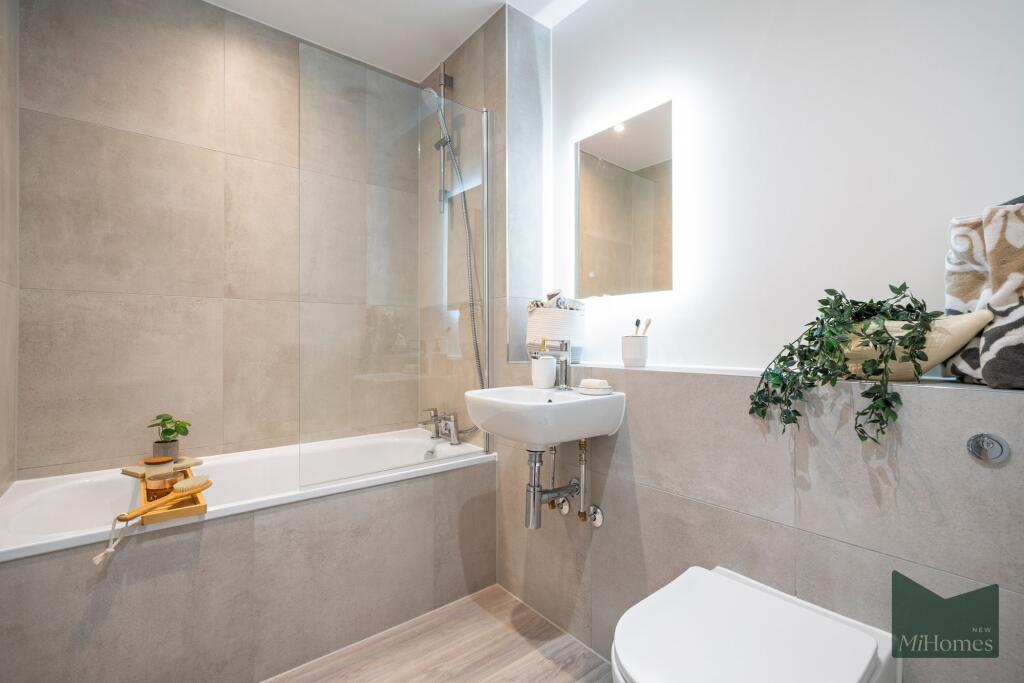 Apartment in Enfield - View 5