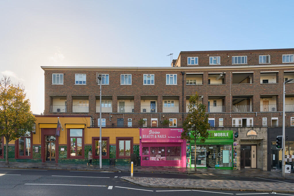 Apartment in London - View 3