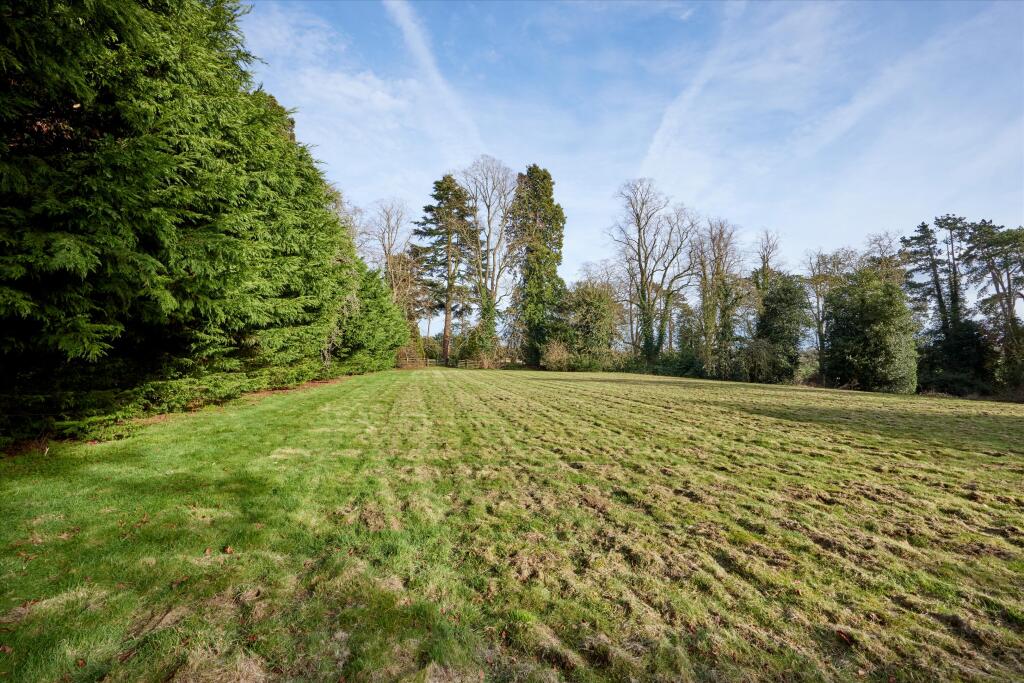 House in Northampton - View 4