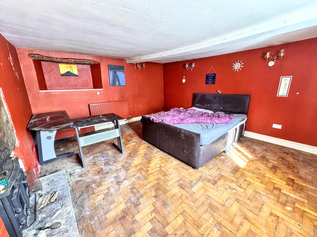 House in Baltonsborough, West Town - More