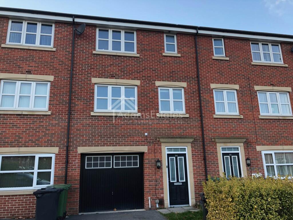 4-bed house on Brewery Lane, Thornhill Lees, £280,000