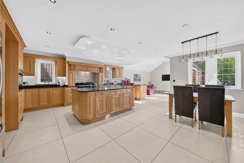 House in Bradford - View 2