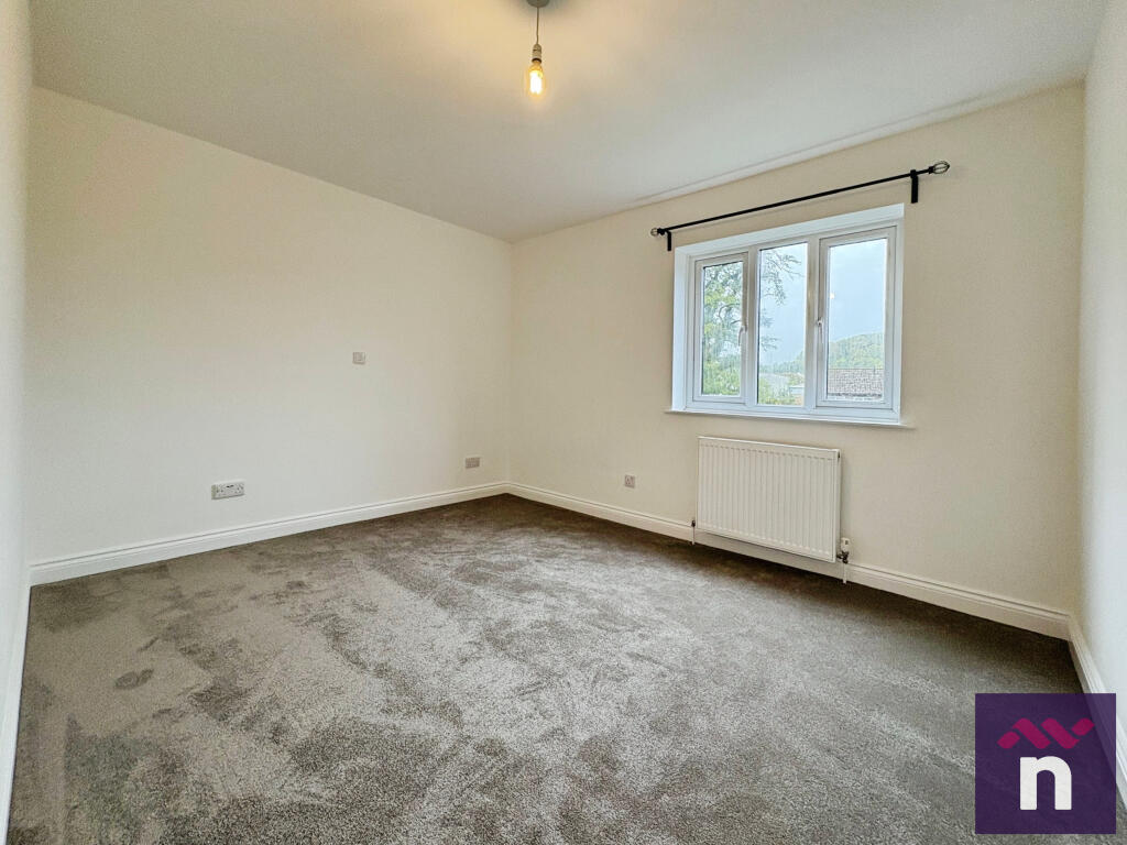 Apartment in Warminster, Wiltshire - View 5