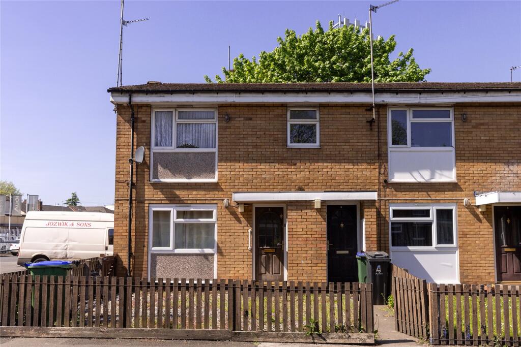 Main image of property: Broadwell Road, Oldbury, West Midlands, B69