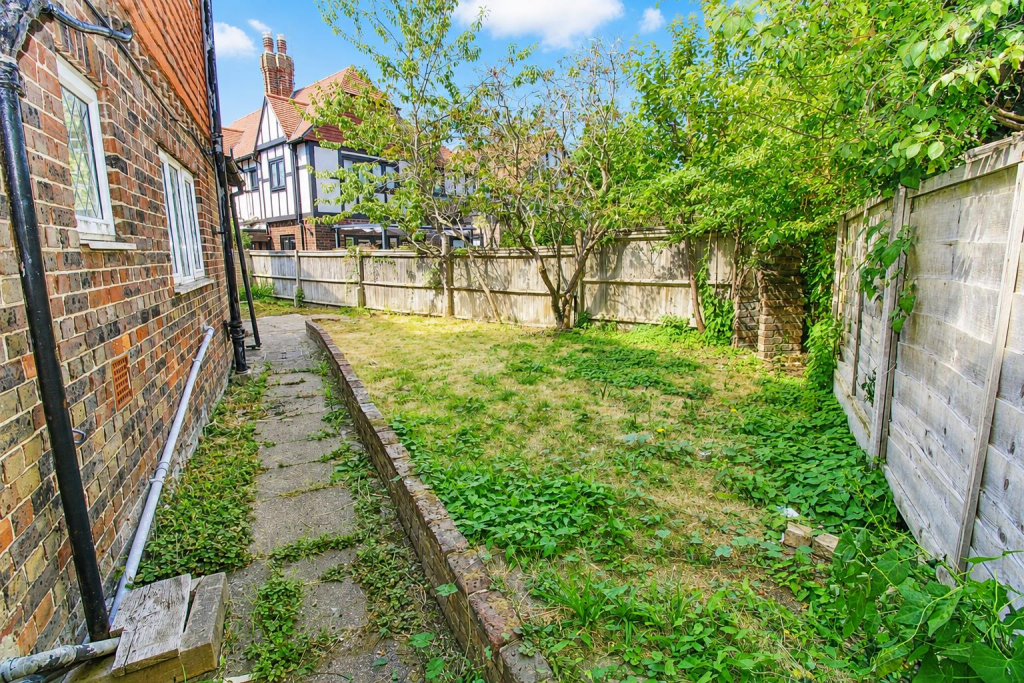 House in Arun, Littlehampton - More