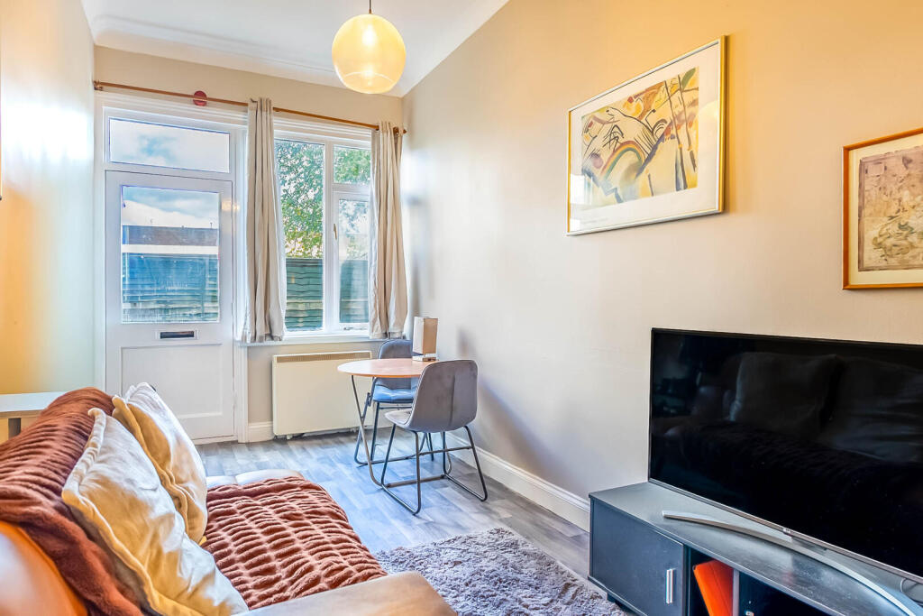 Apartment in York, Bishophill - View 4