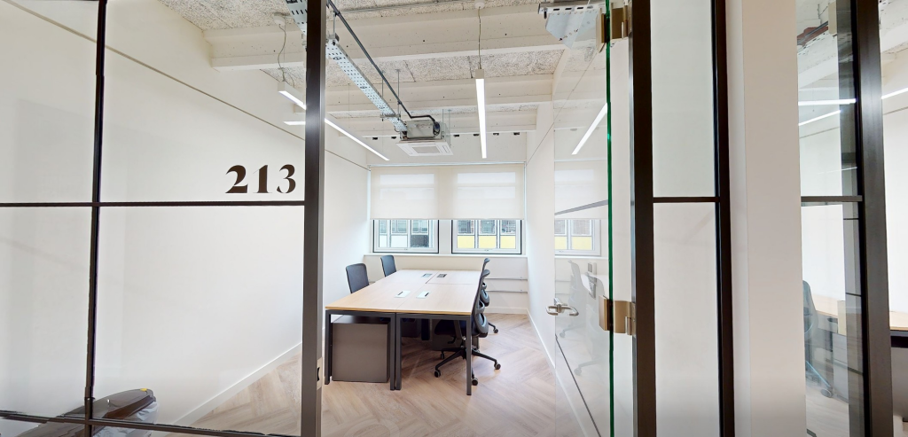 4 Person Office