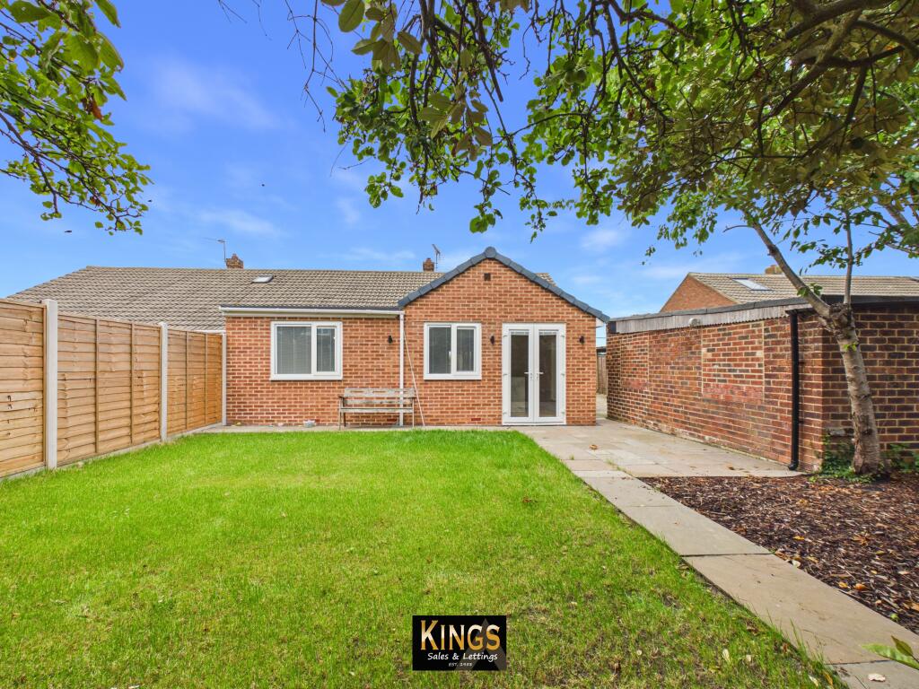 Chiltern Avenue, Redcar, Redcar And Cleveland photo 4