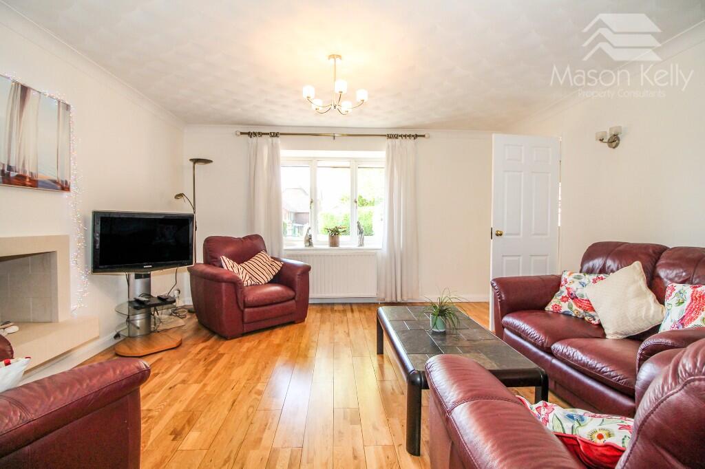 Rowsham Dell, Milton Keynes, Buckinghamshire, MK14 photo 5