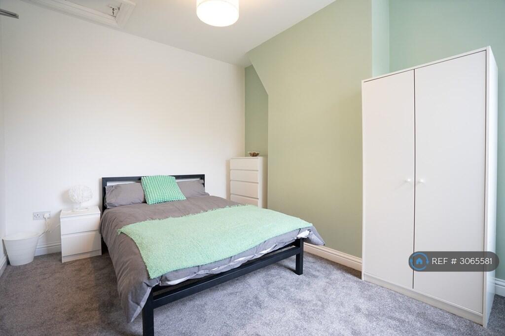 House in Warrington - More