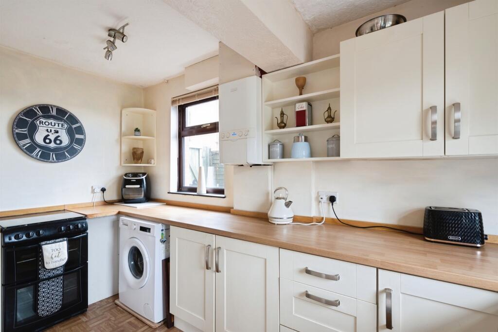 House in Test Valley, Andover - More