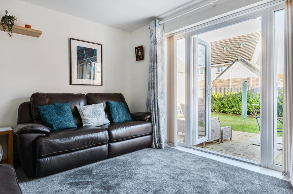 Colliers Gardens, Backwell, BS48 photo 2