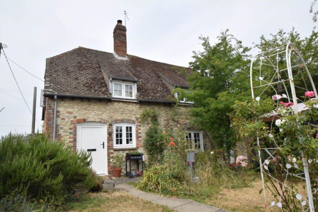 Main image of property: Cuxham