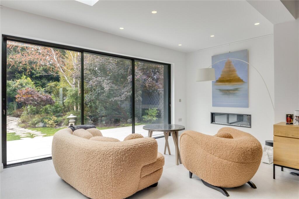 House in London - View 3