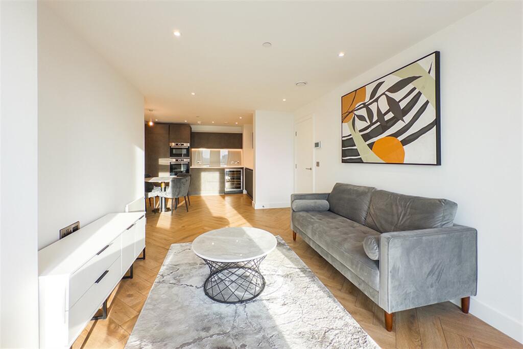 Apartment in Manchester, City Centre - View 2