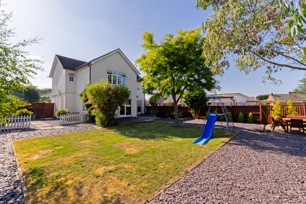 Parsonage Road, Takeley, Bishop's Stortford, CM22 photo 3