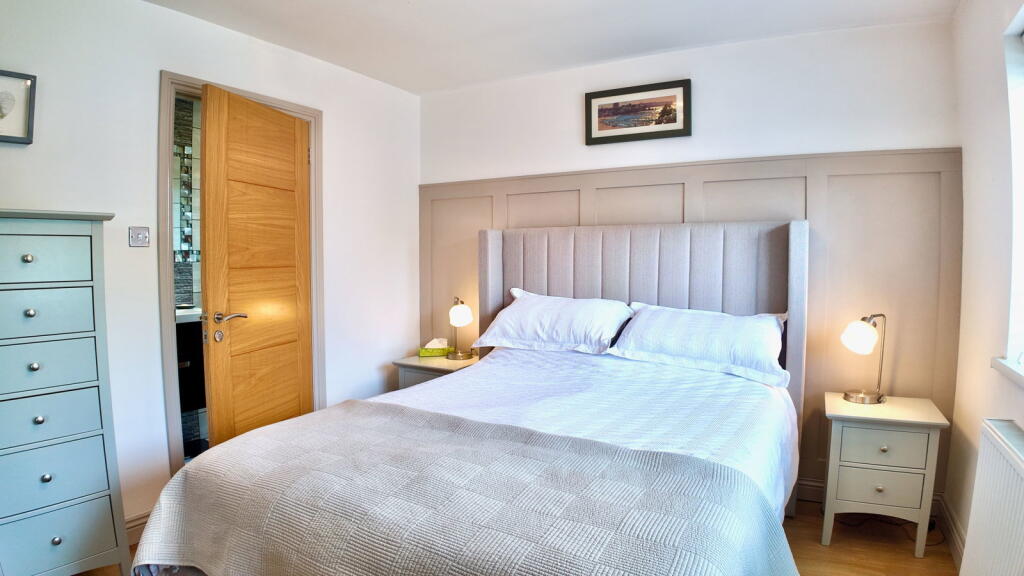 House in Newport, Penmaen - View 5