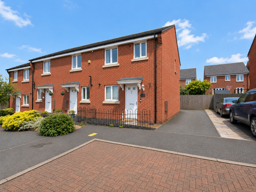 Main image of property: Butterworth Close, Wythall, B47 6AH