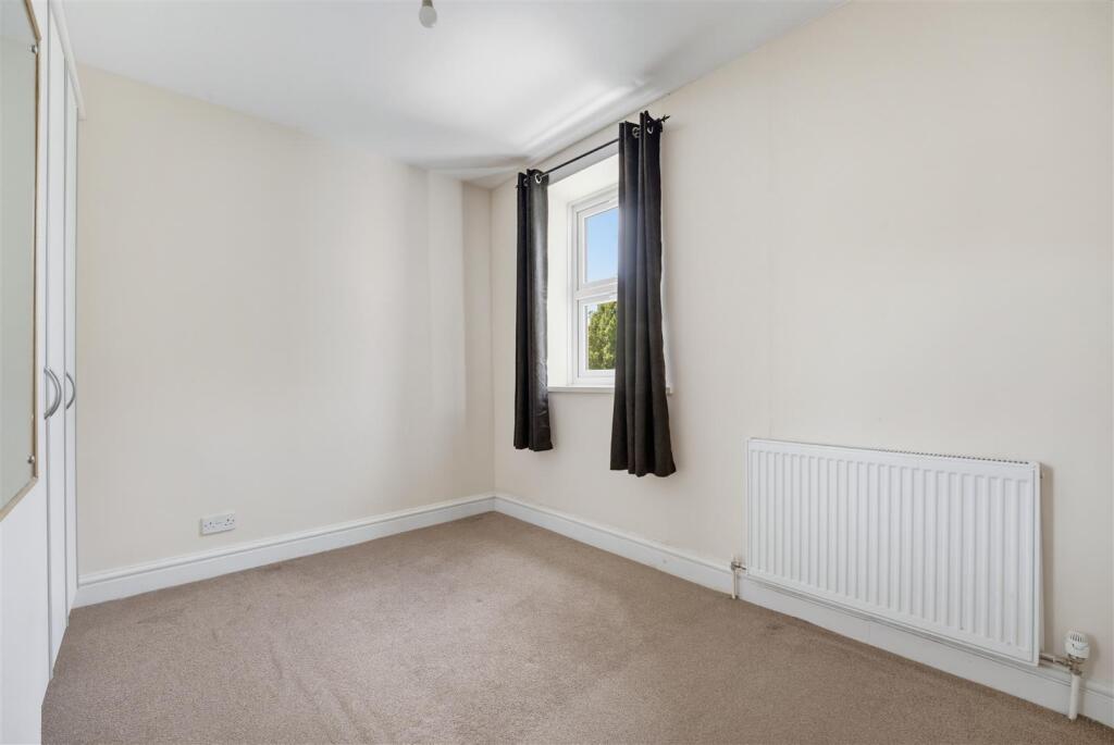 Apartment in London, West Ealing, Hanwell - View 4