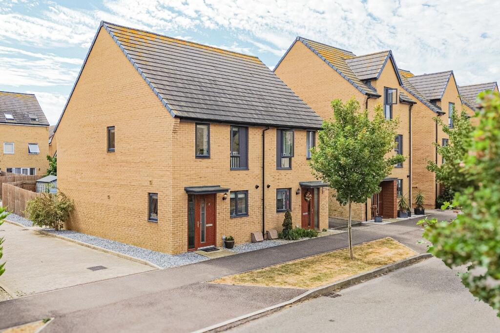 2-bed semi-detached on Heron Road, Northstowe, Cambridge, Cambridgeshire, CB24 1AR, £300,000