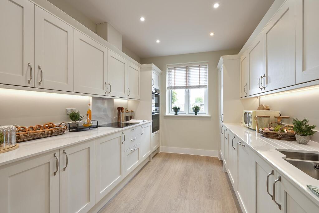 House in Cotswold, Kempsford - More