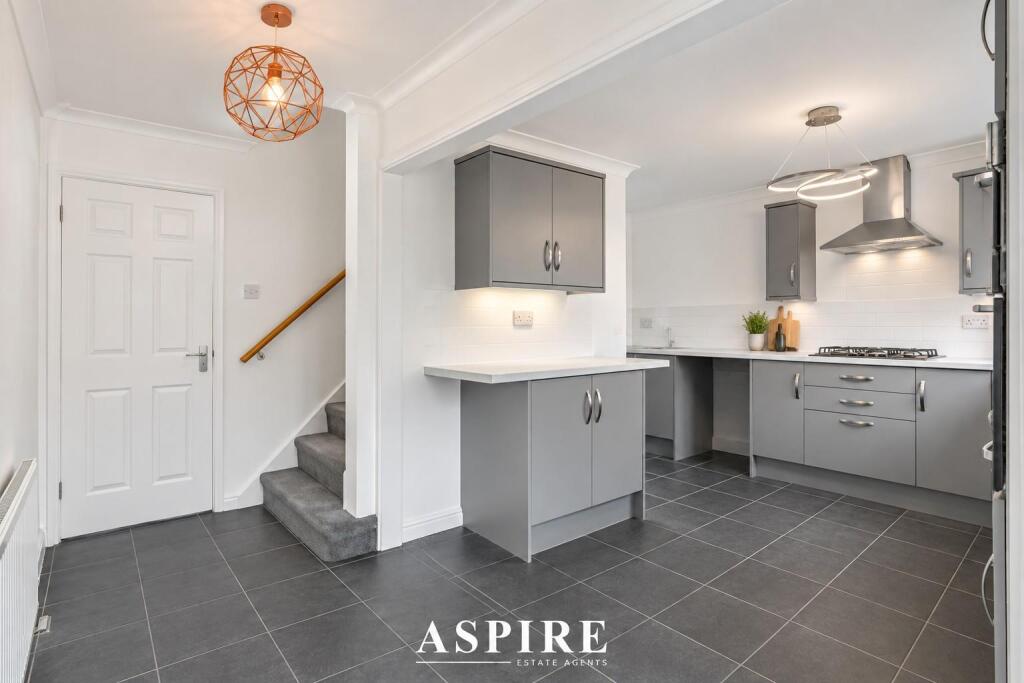 House in Basildon, Essex - More