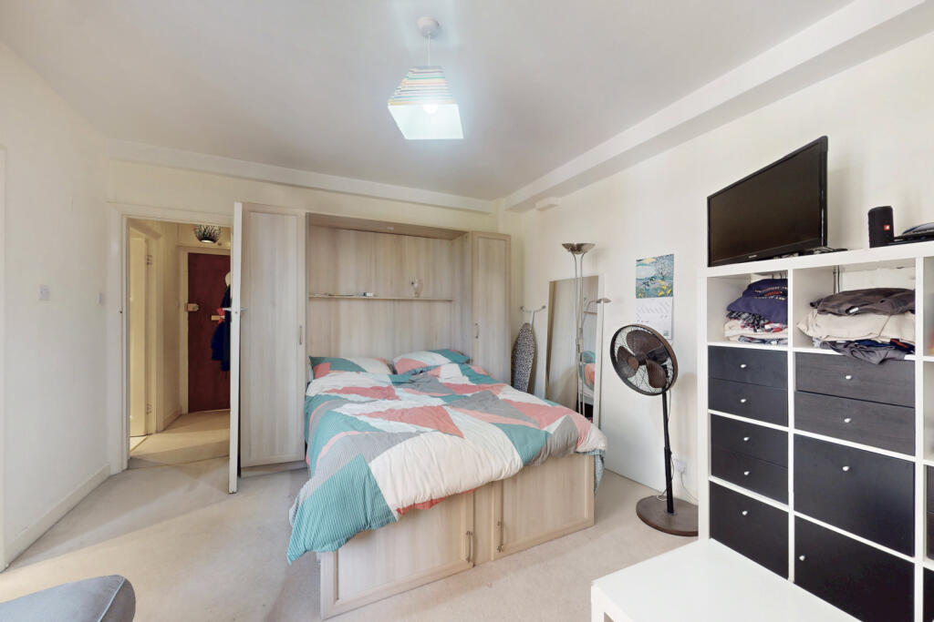 Studio apartment for rent