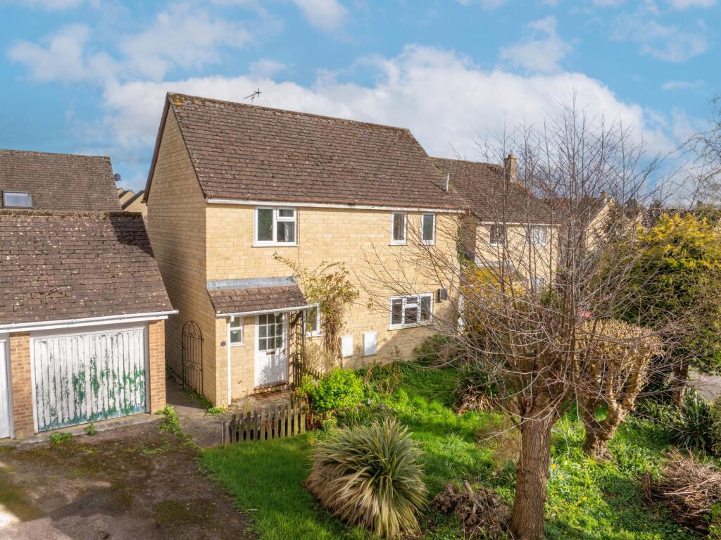 Main image of property: Eton Close, Witney, OX28