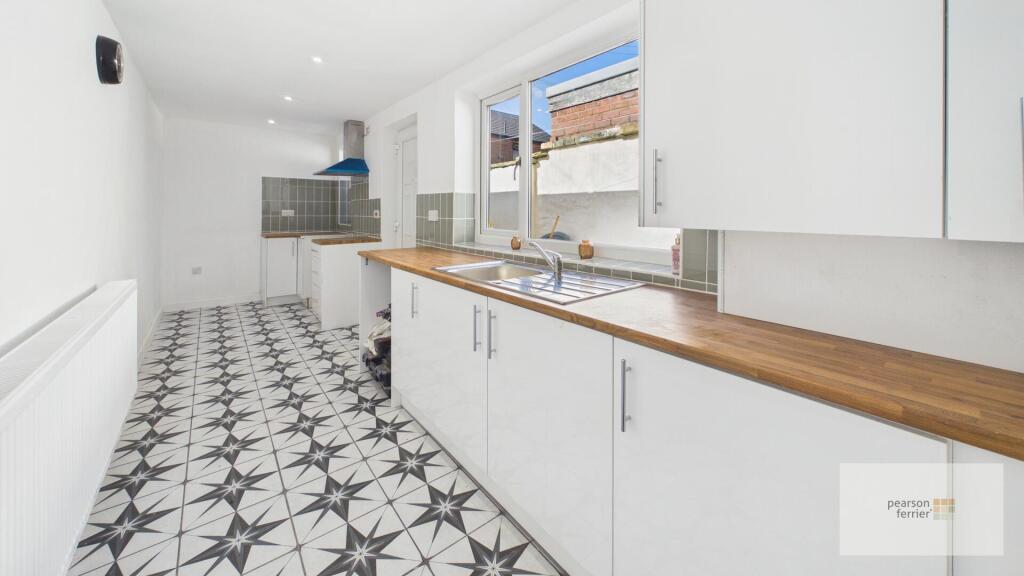 Elm Street, Bury photo 2