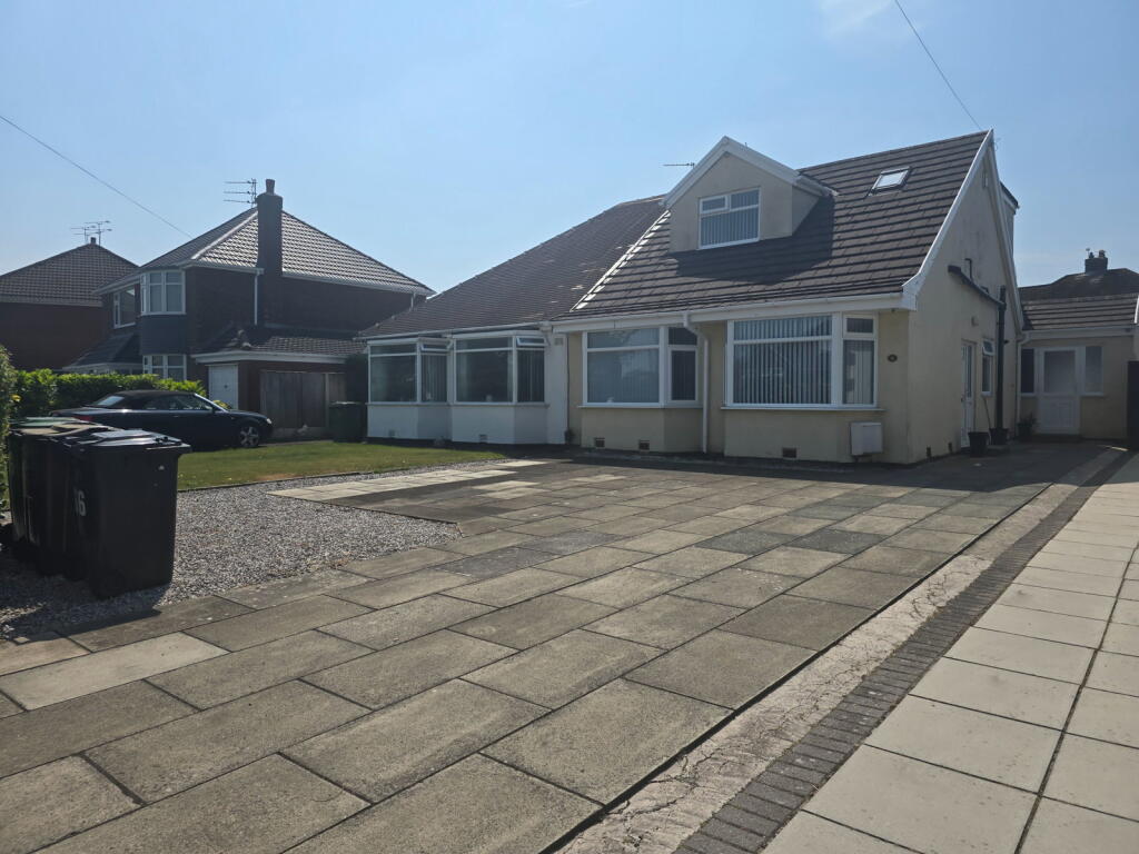 Main image of property: Moss Lane, Maghull, Liverpool, L31 9AQ