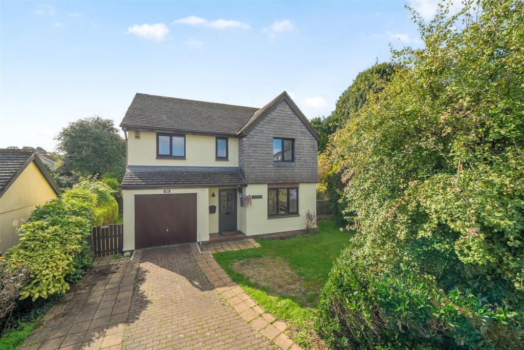 4-bed detached on 34, Emmetts Park, Ashburton, Newton Abbot, £475,000
