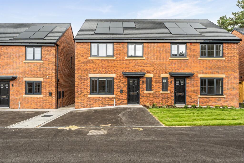 Main image of property: Mary Ann Evans Way, DN21