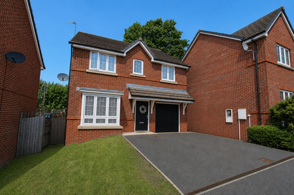 Main image of property: Tarnside Close, Rochdale, OL16
