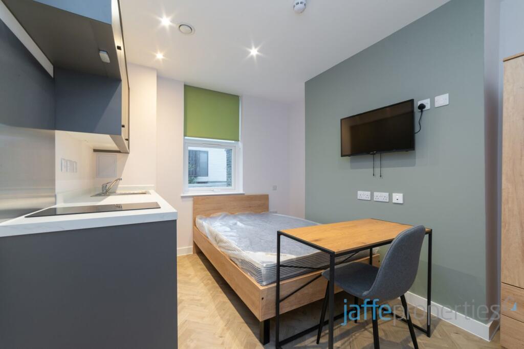 Apartment in London, West Kensington - View 2