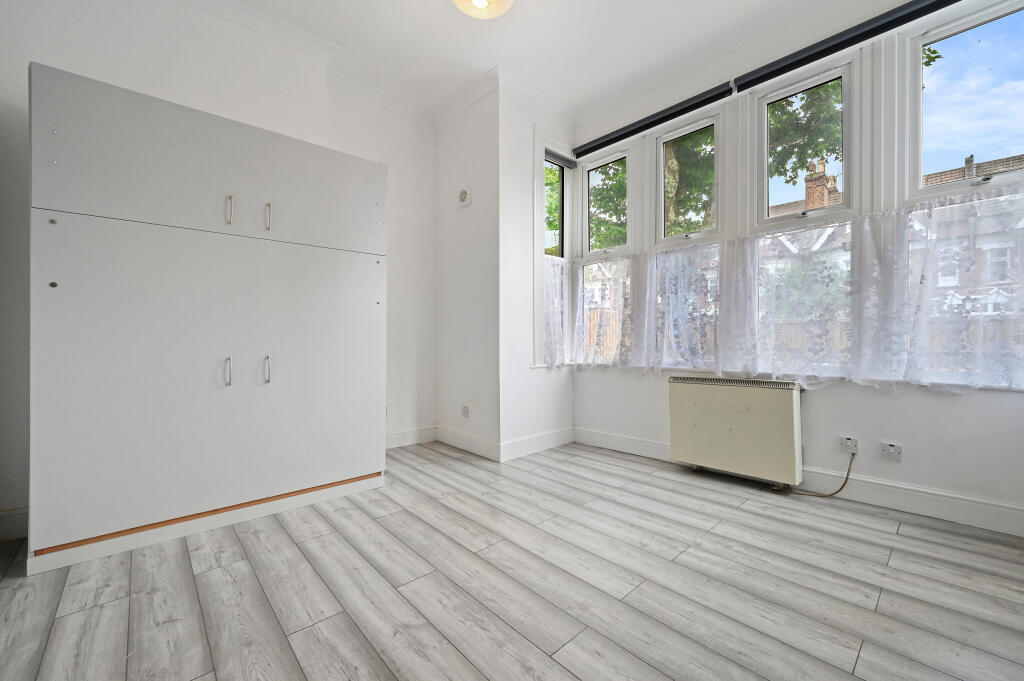 1 bedroom block of apartments for rent
