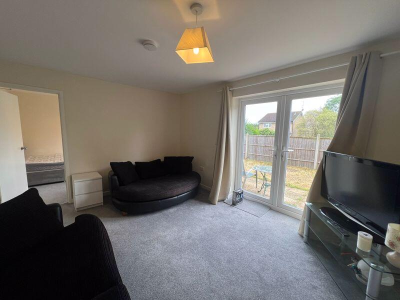 5 bedroom detached house for rent