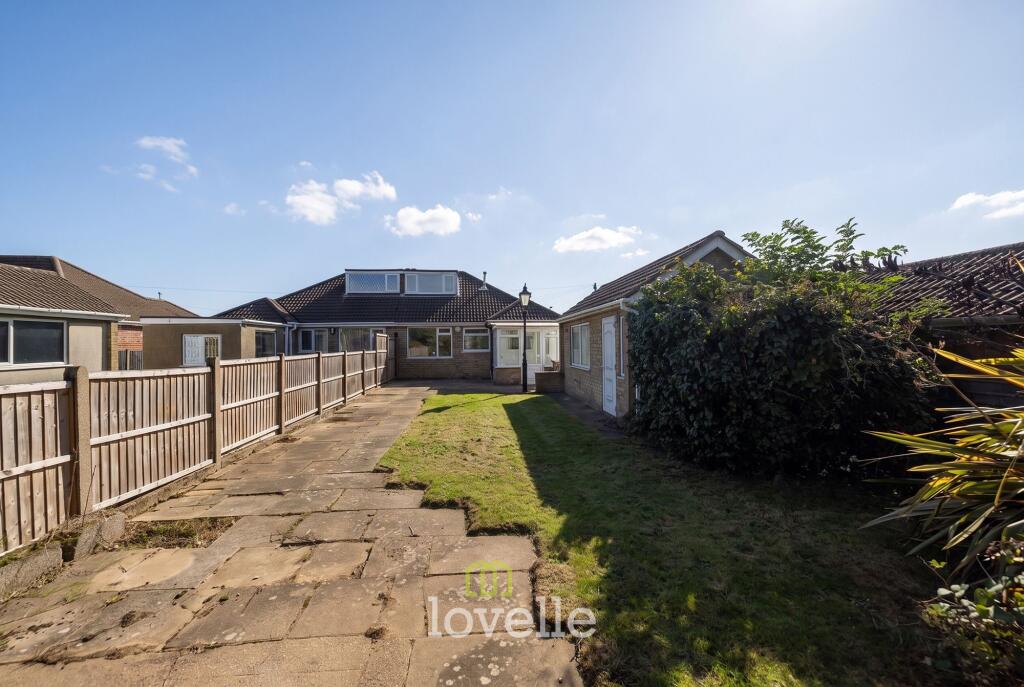 House in Doncaster, North East Lincolnshire - View 4