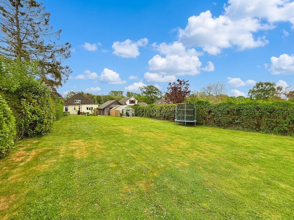Alderholt Road, Sandleheath, SP6 photo 2