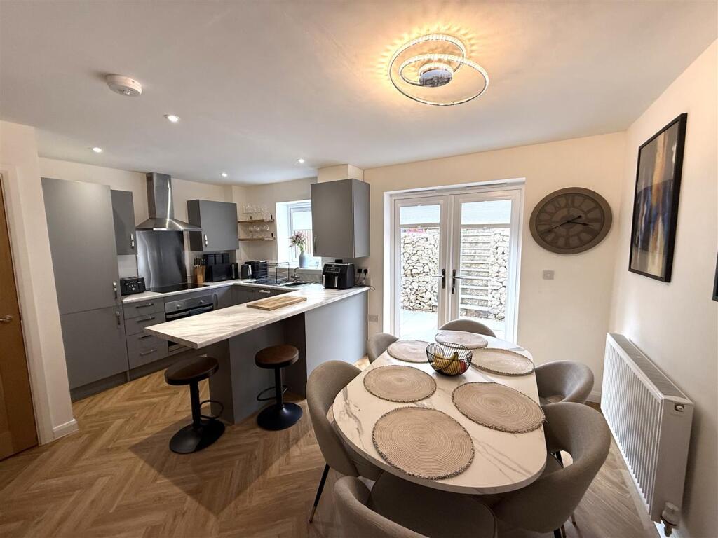 House in Derby - View 5