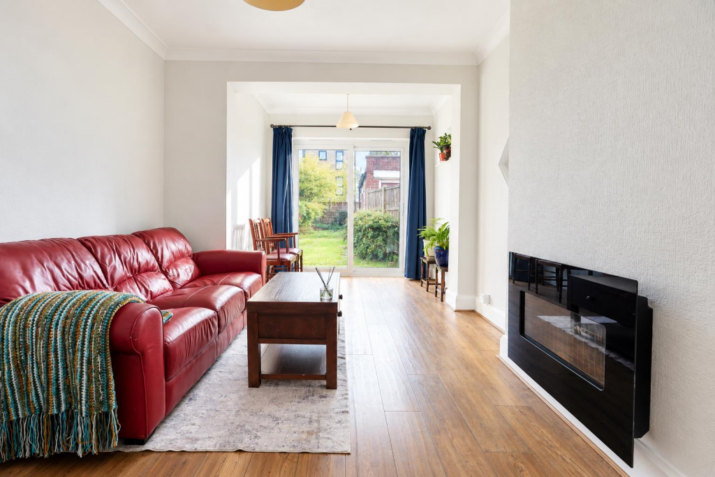 House in Southend-on-Sea - View 5