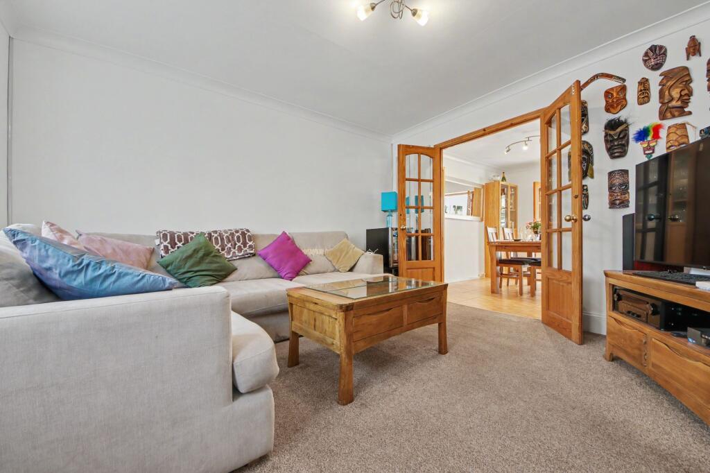 House in Southampton, Waterside Park, Botany Bay - More