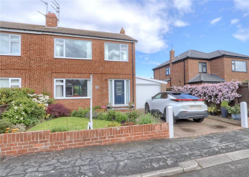 3-bed house on The Green, Saltburn-By-The-Sea, TS12, £275,000