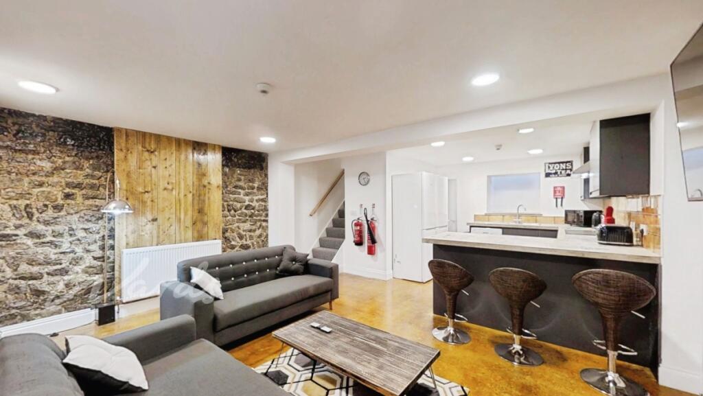 House in Canterbury - View 4