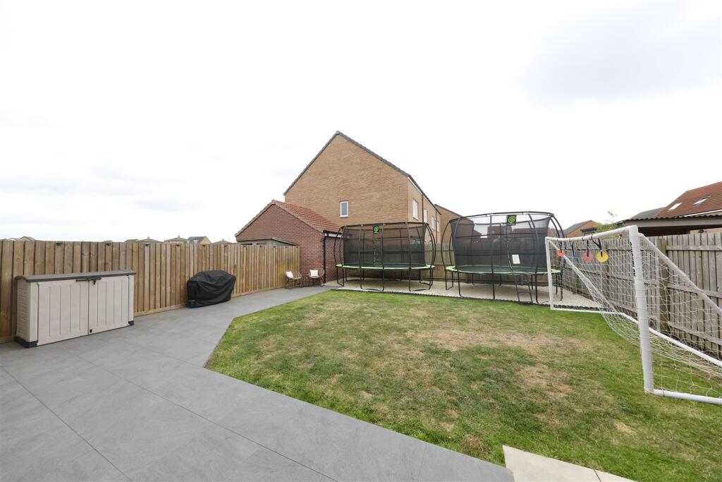 House in Hull, Kingston upon Hull - View 3