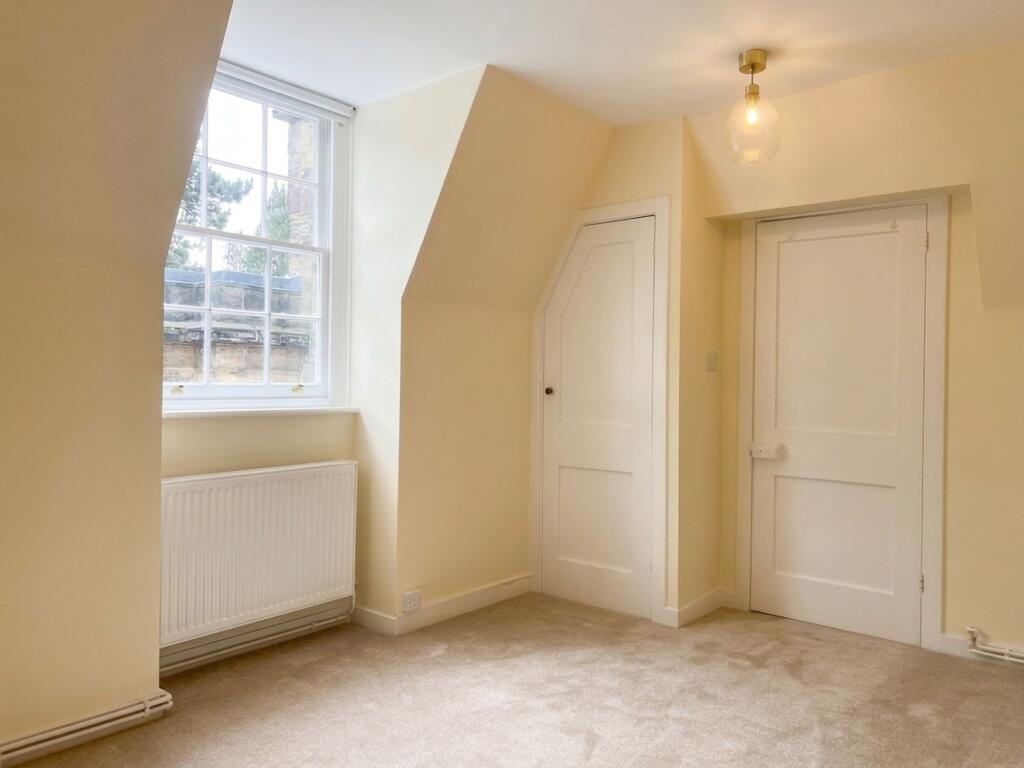 House in Tonbridge - View 3