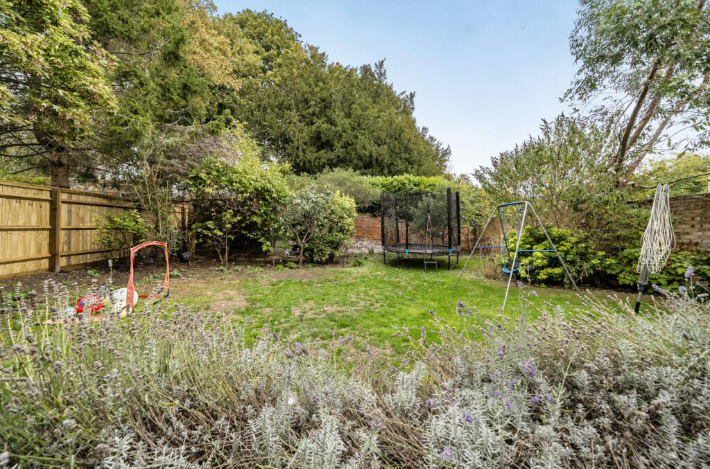House in Faringdon, Great Faringdon - View 5