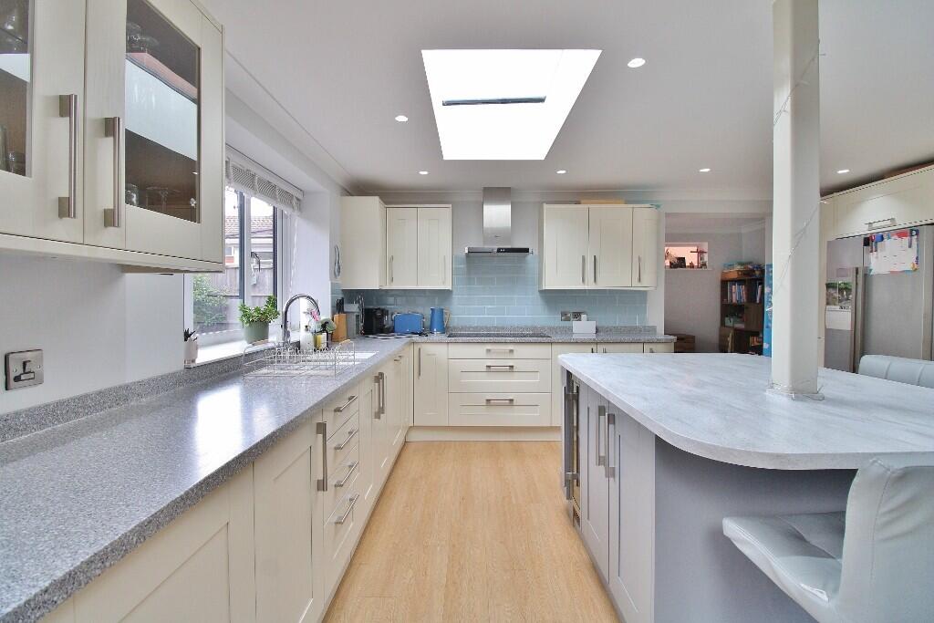 House in Fareham, Hill Head - More