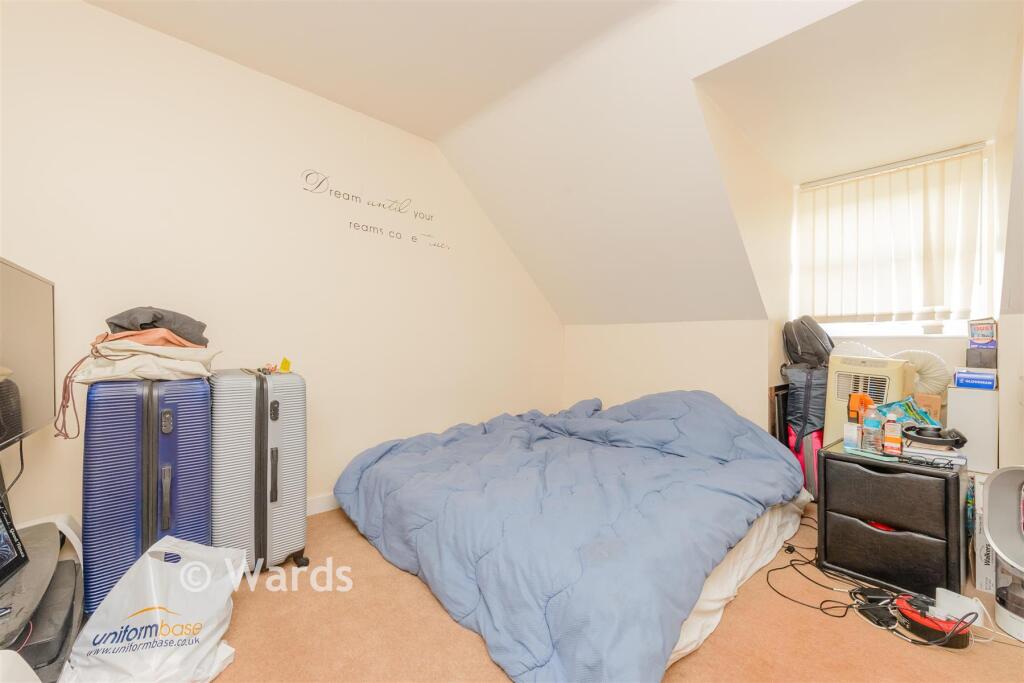House in Chatham, Luton - View 4