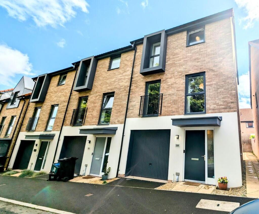 Main image of property: The Berries, Fishponds, Bristol