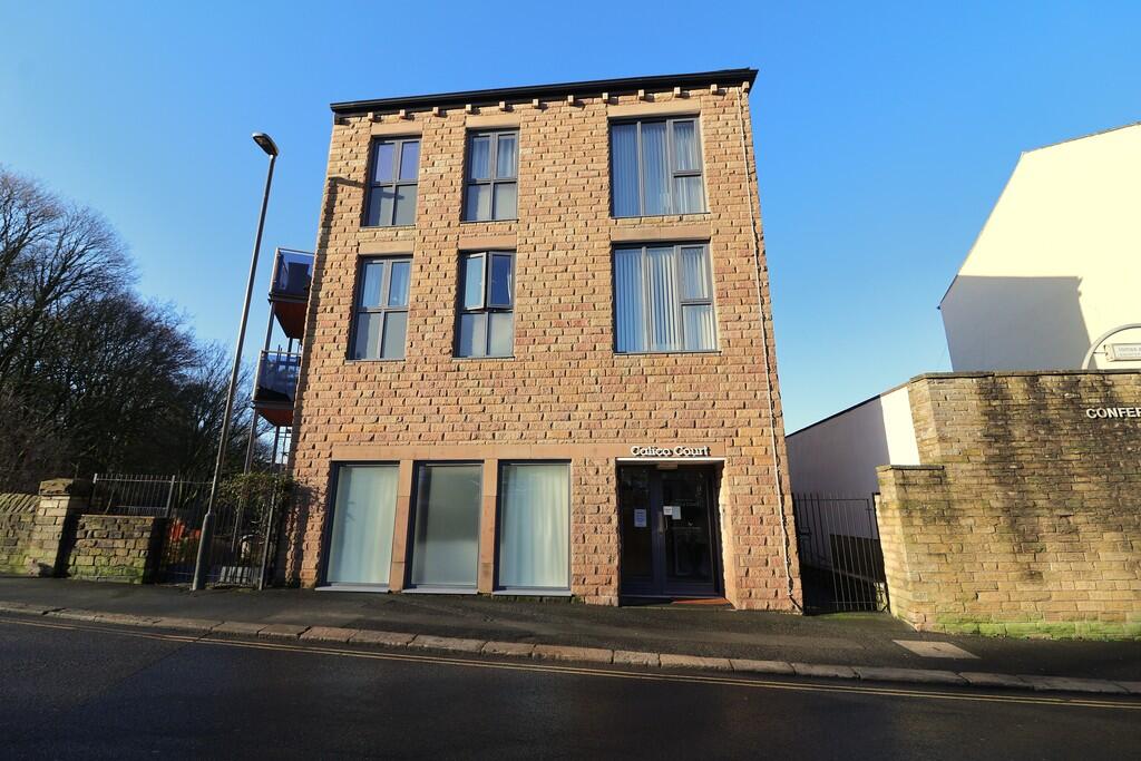 Main image of property: 32 Calico Court, Glossop 